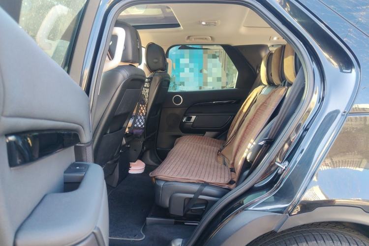 Used Land Rover Discovery 2018 3.0 SC V6 SE Left Rear Seat