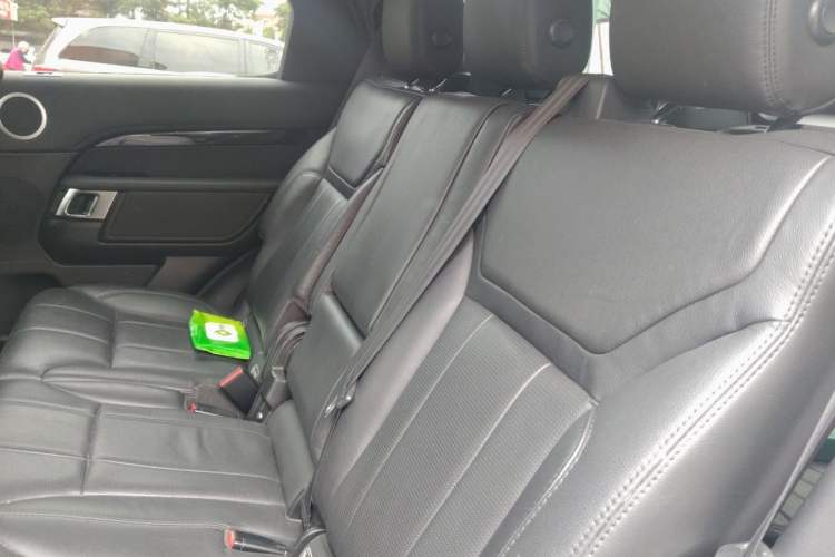 Used Land Rover Discovery 2018 3.0 SC V6 SE Left Rear Seat