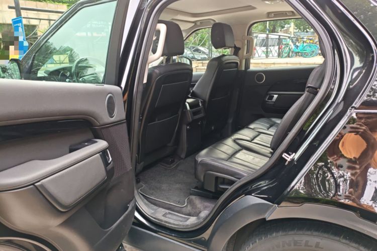 Used Land Rover Discovery 2018 3.0 SC V6 SE Left Rear Seat
