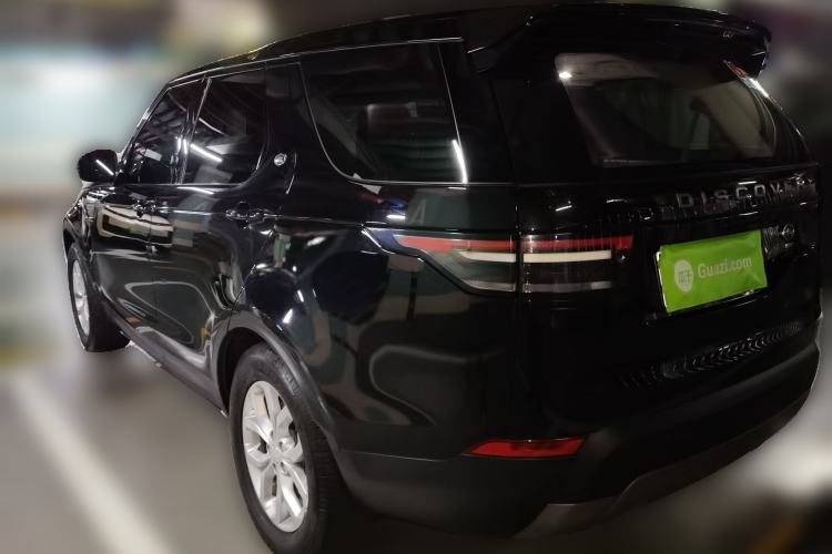 Used Land Rover Discovery 2018 3.0 SC V6 SE Rear Left 45 Deg