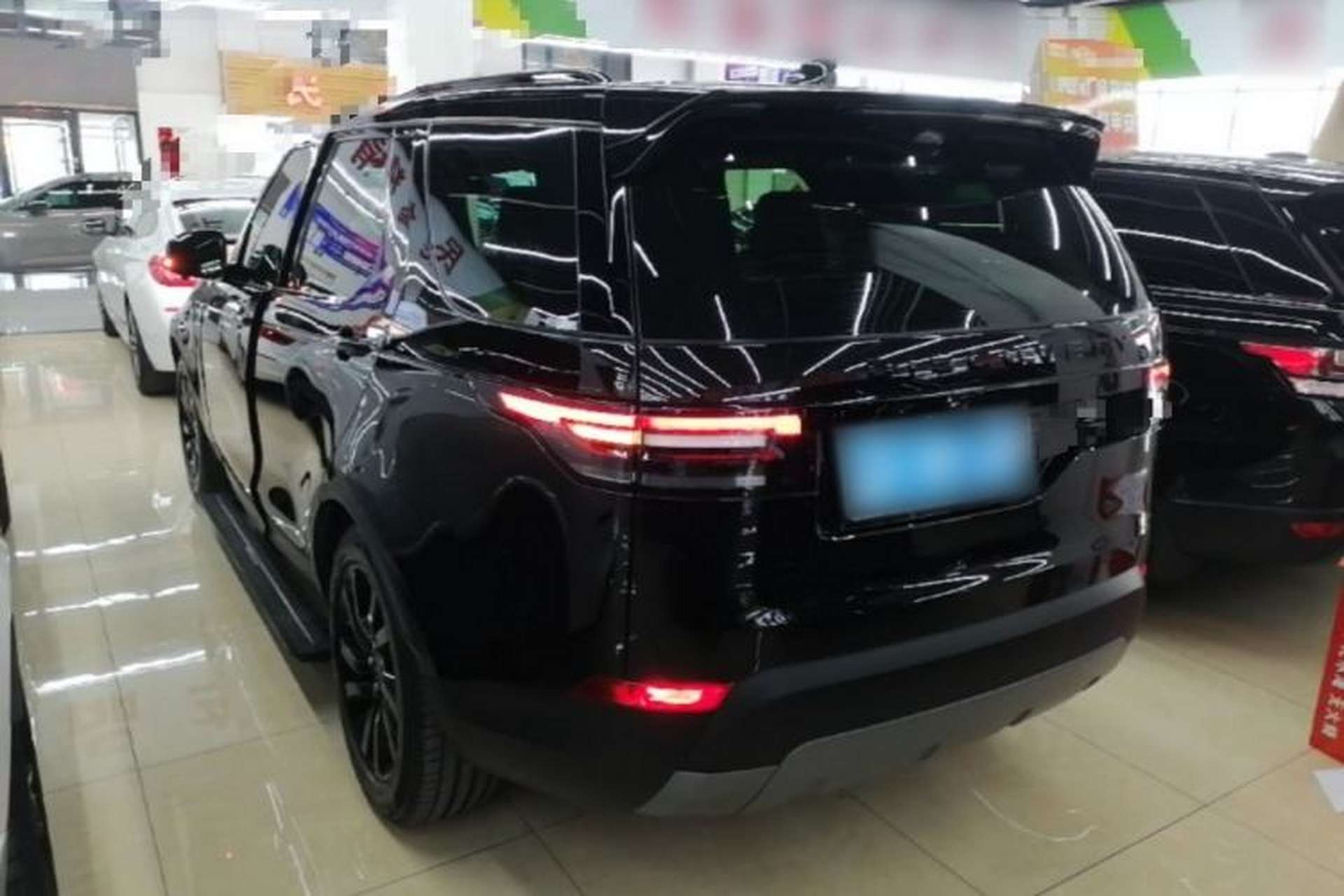 Used Land Rover Discovery 2018 2.0T Special Edition Rear Left 45 Deg