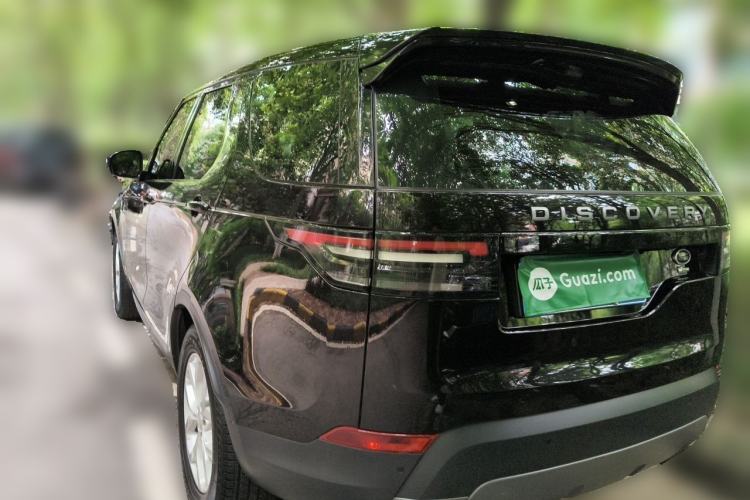 Used Land Rover Discovery 2018 3.0 SC V6 SE Rear Left 45 Deg