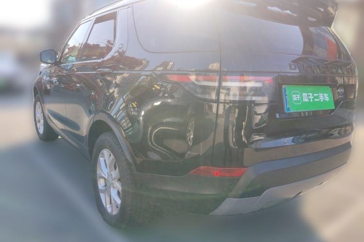 Used Land Rover Discovery 2018 3.0 SC V6 SE Rear Left 45 Deg