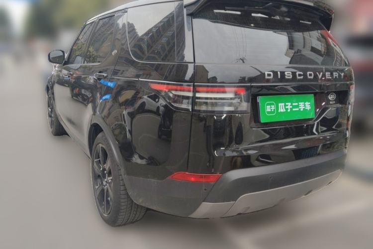 Used Land Rover Discovery 2018 3.0 SC V6 SE Rear Left 45 Deg