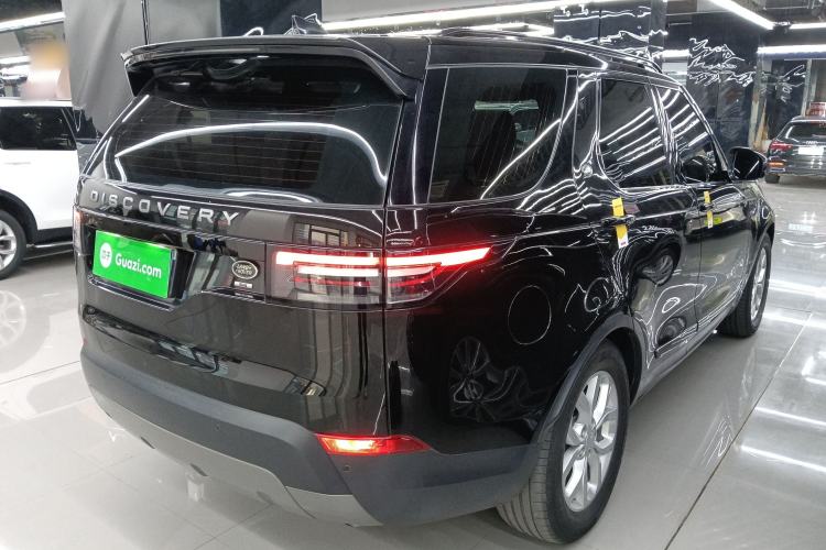 Used Land Rover Discovery 2018 3.0 SC V6 SE Rear Right 45 Deg