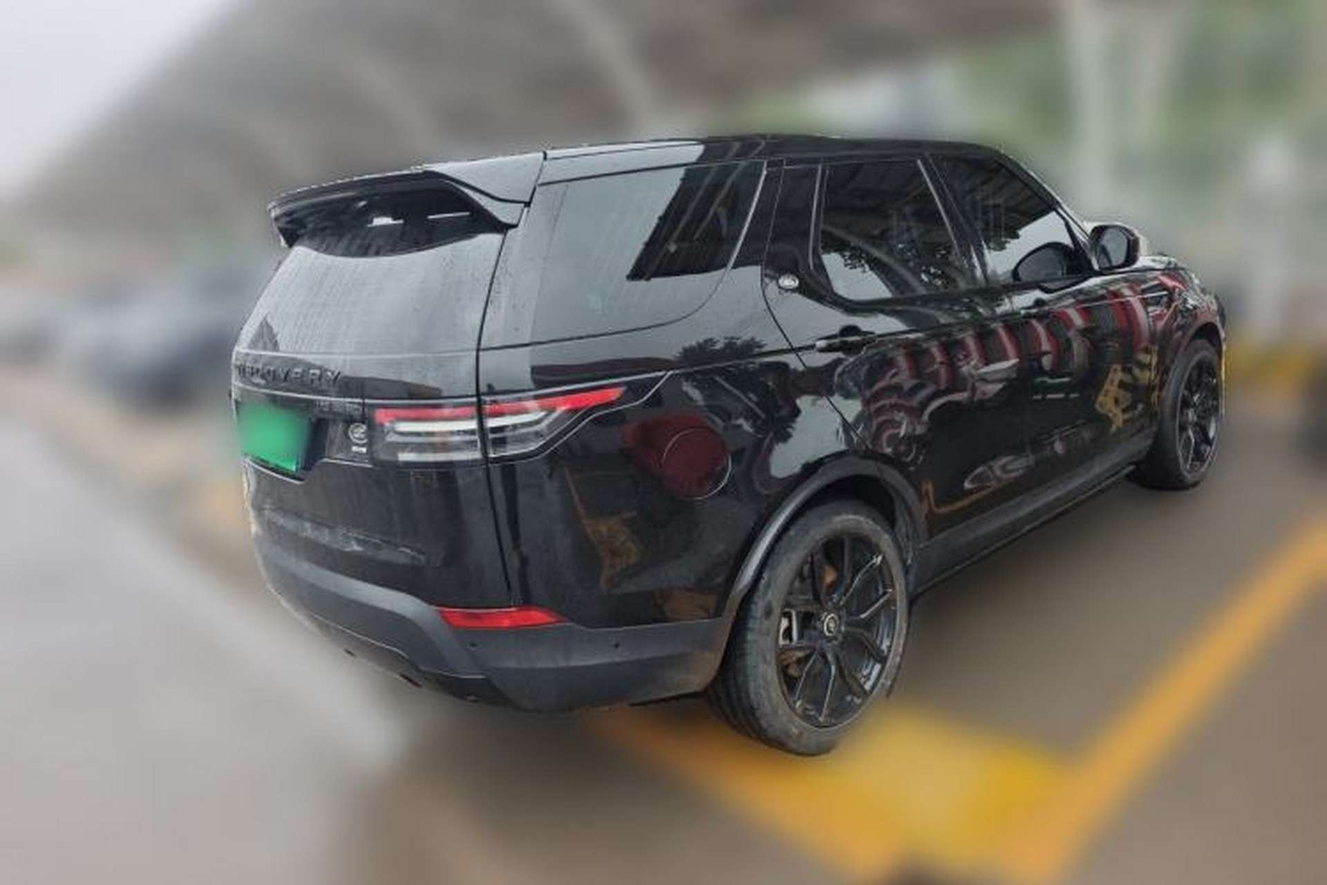 Used Land Rover Discovery 2018 3.0 SC V6 SE Rear Right 45 Deg