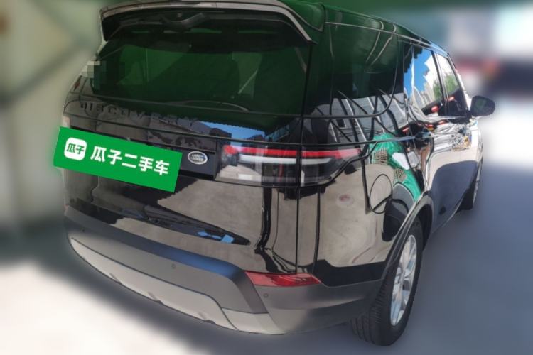 Used Land Rover Discovery 2018 2.0T SE Rear Right 45 Deg