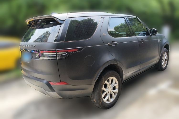 Used Land Rover Discovery 2018 3.0 SC V6 SE Rear Right 45 Deg