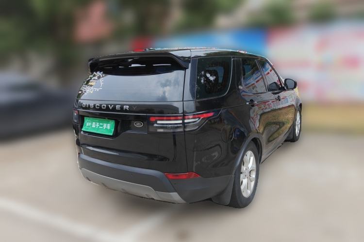 Used Land Rover Discovery 2018 2.0T SE Rear Right 45 Deg