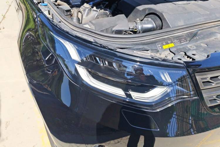 Used Land Rover Discovery 2018 3.0 SC V6 SE Right Front Headlight