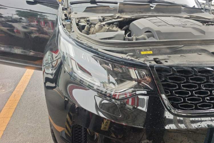 Used Land Rover Discovery 2018 3.0 SC V6 SE Right Front Headlight