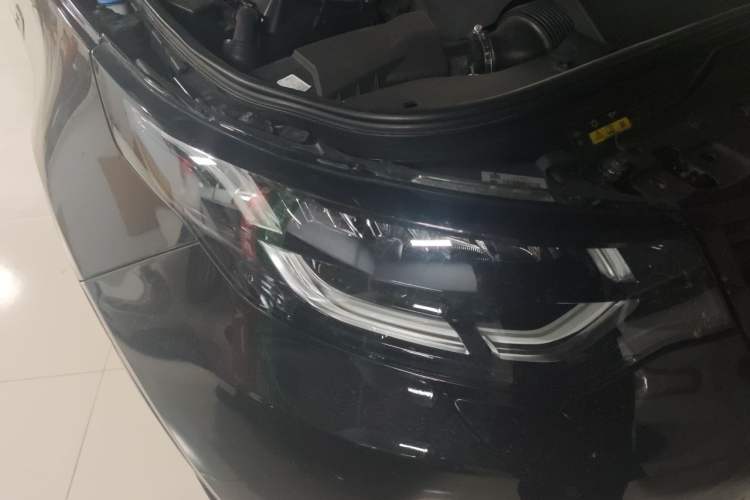 Used Land Rover Discovery 2018 3.0 SC V6 HSE Right Front Headlight