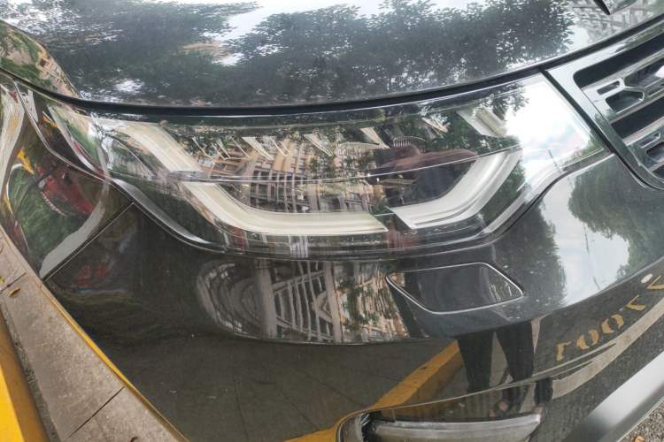 Used Land Rover Discovery 2018 2.0T Special Edition Right Front Headlight