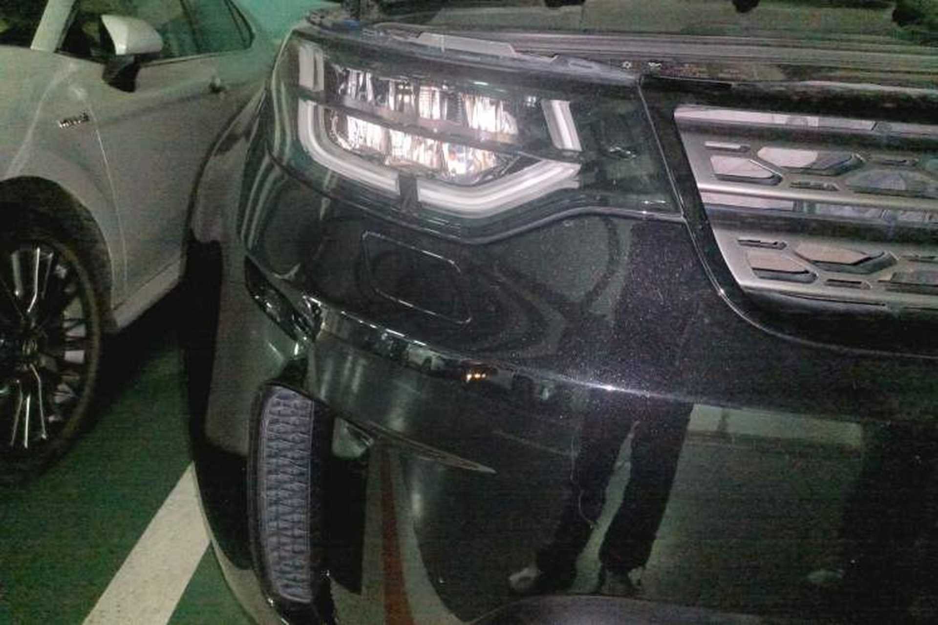 Used Land Rover Discovery 2018 3.0 SC V6 SE Right Front Headlight