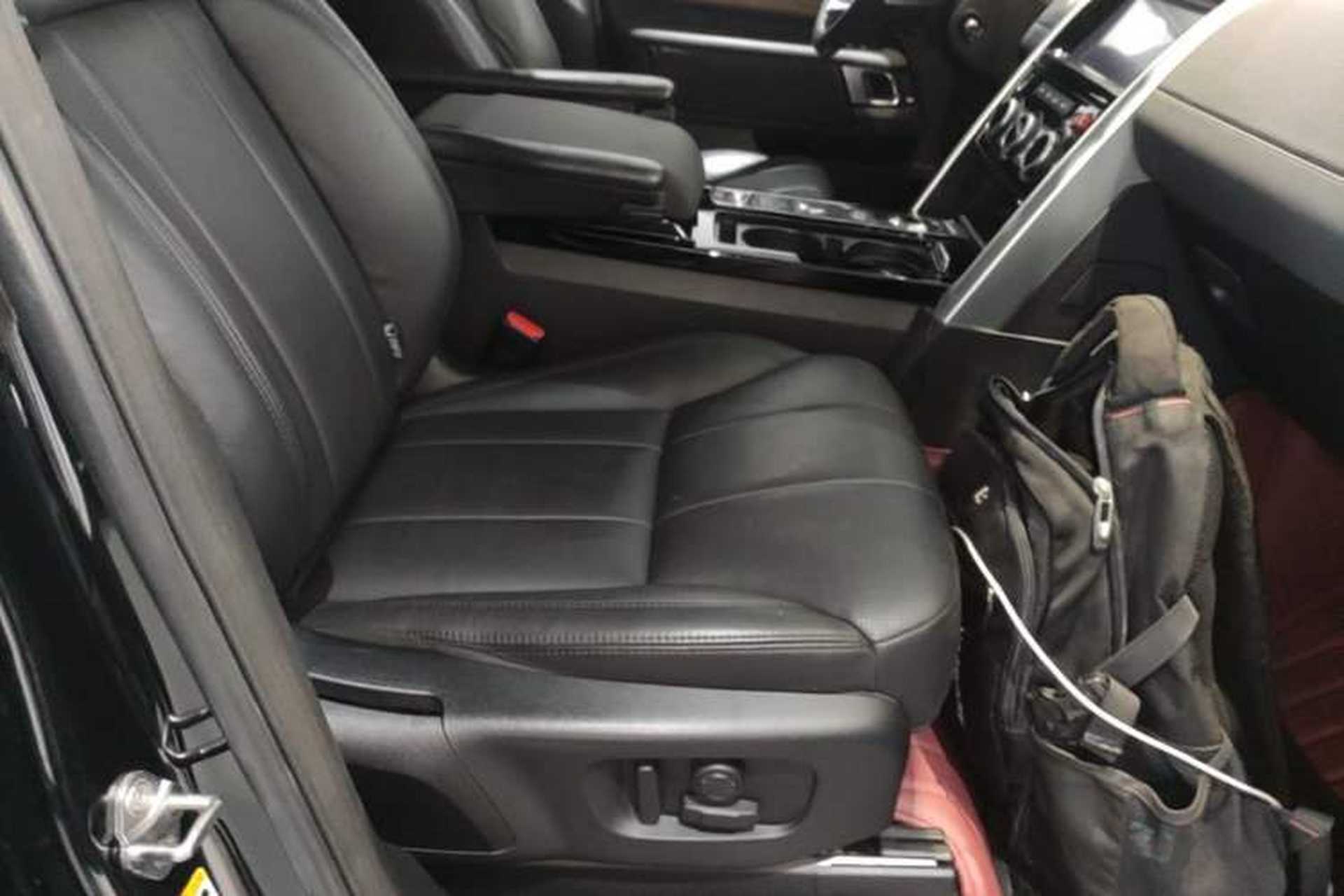 Used Land Rover Discovery 2018 3.0 SC V6 HSE Right Front Seat