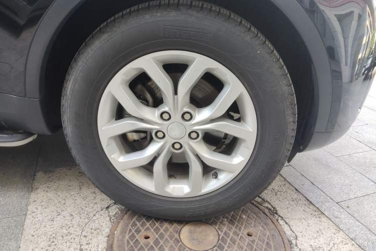 Used Land Rover Discovery 2018 2.0T SE Right Front Wheel Hub
