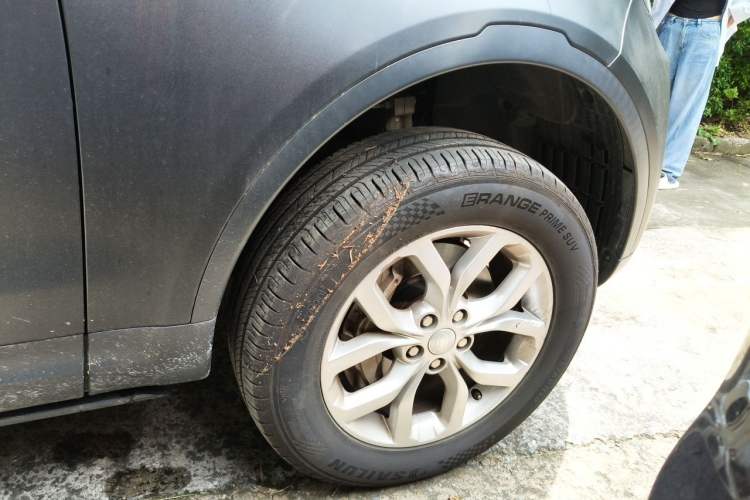 Used Land Rover Discovery 2018 3.0 SC V6 SE Right Front Wheel Hub