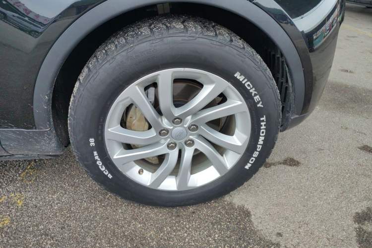 Used Land Rover Discovery 2018 3.0 SC V6 HSE Right Front Wheel Hub