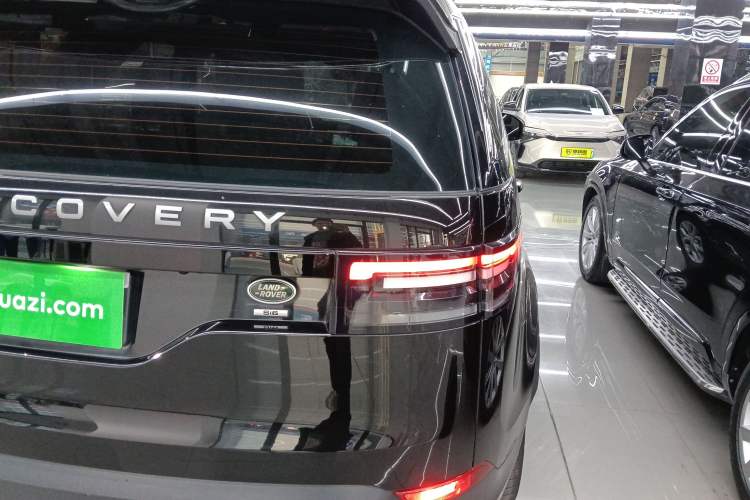 Used Land Rover Discovery 2018 3.0 SC V6 SE Right Rear Taillight