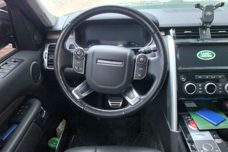 Used Land Rover Discovery 2018 3.0 SC V6 HSE Steering Wheel