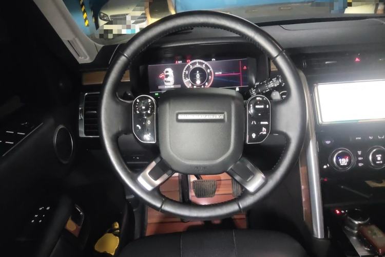 Used Land Rover Discovery 2018 3.0 SC V6 HSE Steering Wheel