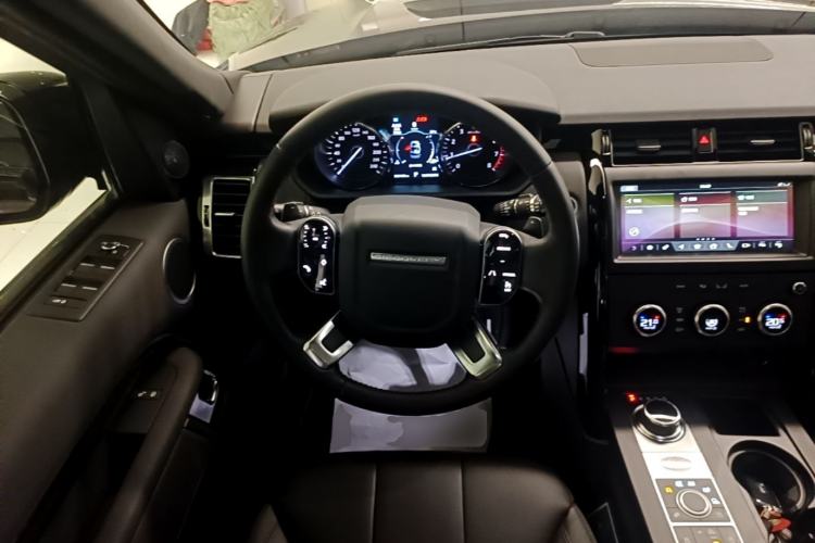 Used Land Rover Discovery 2018 3.0 SC V6 SE Steering Wheel
