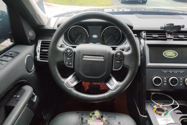 Used Land Rover Discovery 2018 3.0 SC V6 SE Steering Wheel