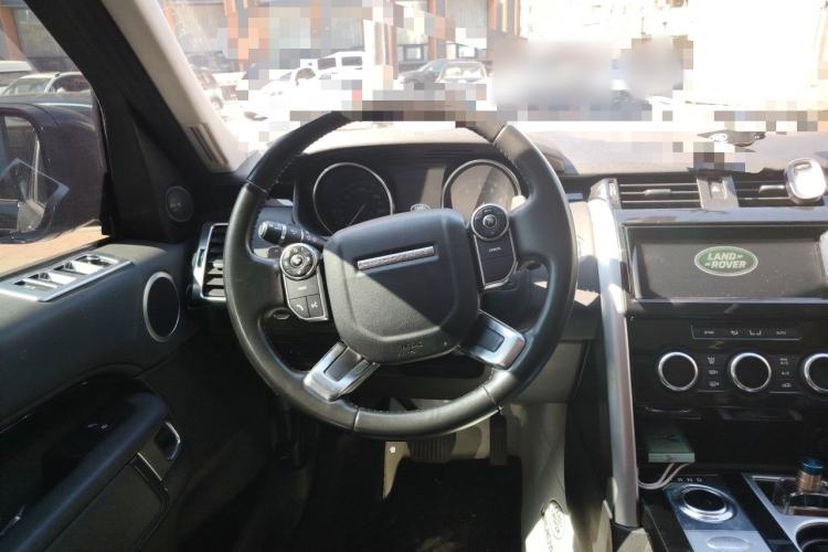 Used Land Rover Discovery 2018 2.0T SE Steering Wheel