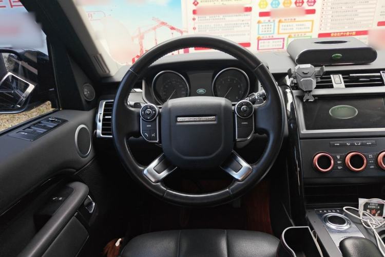 Used Land Rover Discovery 2018 2.0T SE Steering Wheel