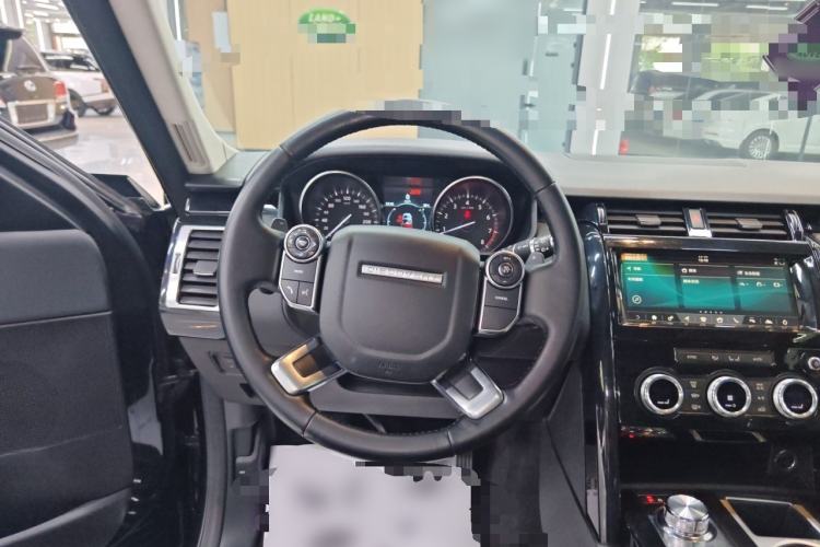 Used Land Rover Discovery 2018 2.0T SE Steering Wheel