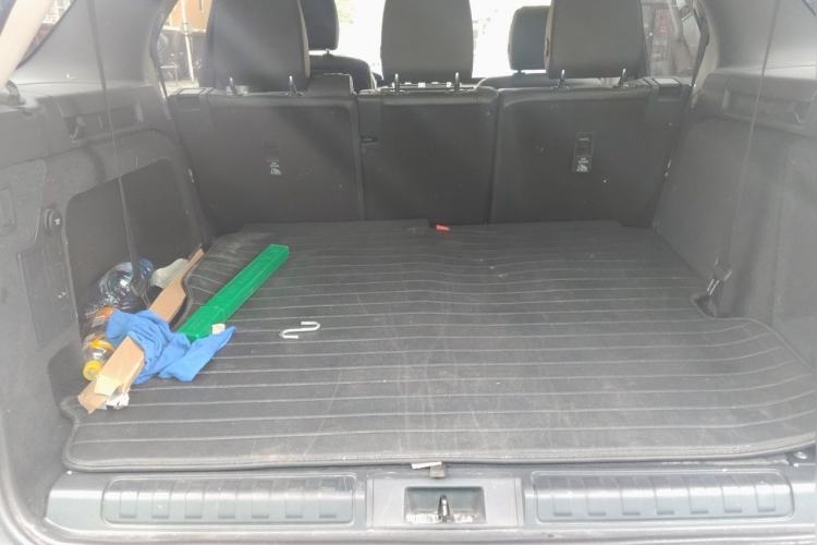 Used Land Rover Discovery 2018 3.0 SC V6 SE Trunk