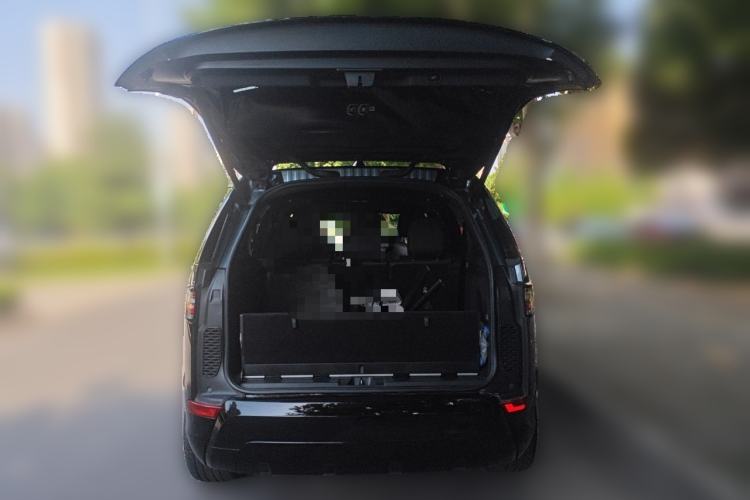 Used Land Rover Discovery 2018 3.0 SC V6 HSE Trunk