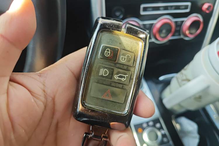 Used Land Rover Discovery 2018 3.0 SC V6 HSE Vehicle Key