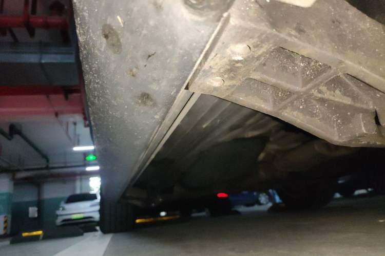 Used Land Rover Discovery 2018 3.0 SC V6 SE Chassis Front Right