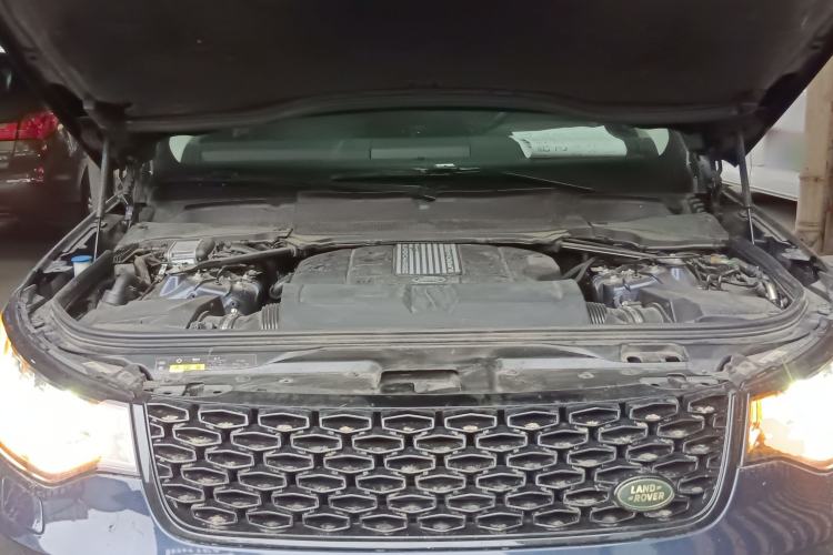Used Land Rover Discovery 2018 3.0 SC V6 HSE Engine Bay