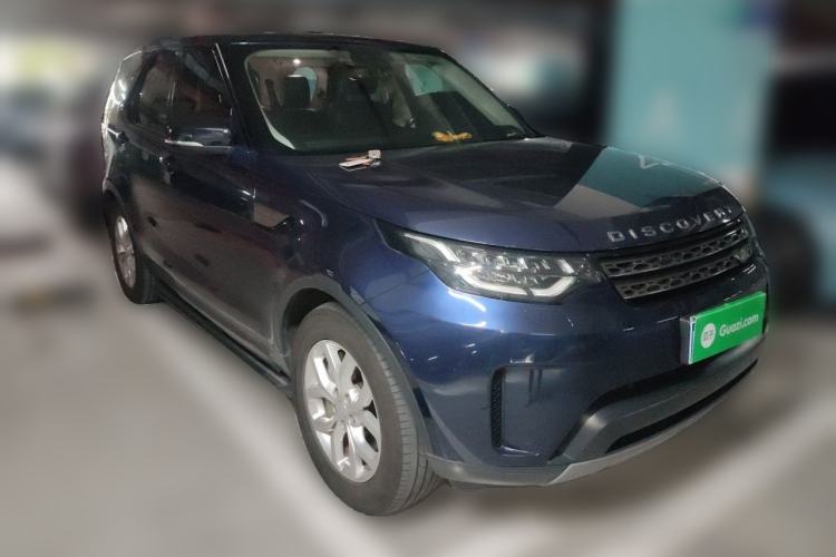 Used Land Rover Discovery 2018 3.0 SC V6 SE Front Right 45 Deg