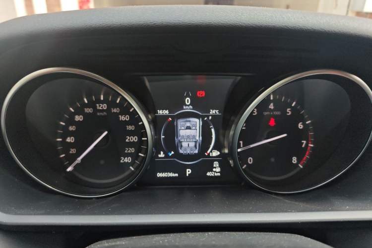 Used Land Rover Discovery 2018 3.0 SC V6 SE Instrument Cluster