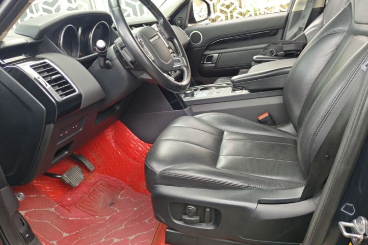 Used Land Rover Discovery 2018 3.0 SC V6 SE Left Front Seat