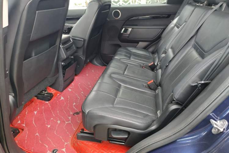 Used Land Rover Discovery 2018 3.0 SC V6 SE Left Rear Seat