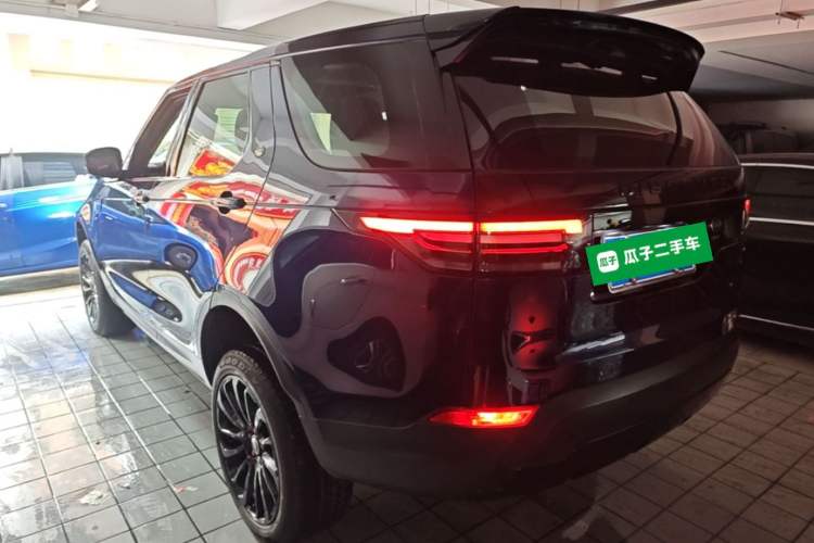 Used Land Rover Discovery 2018 3.0 SC V6 SE Rear Left 45 Deg