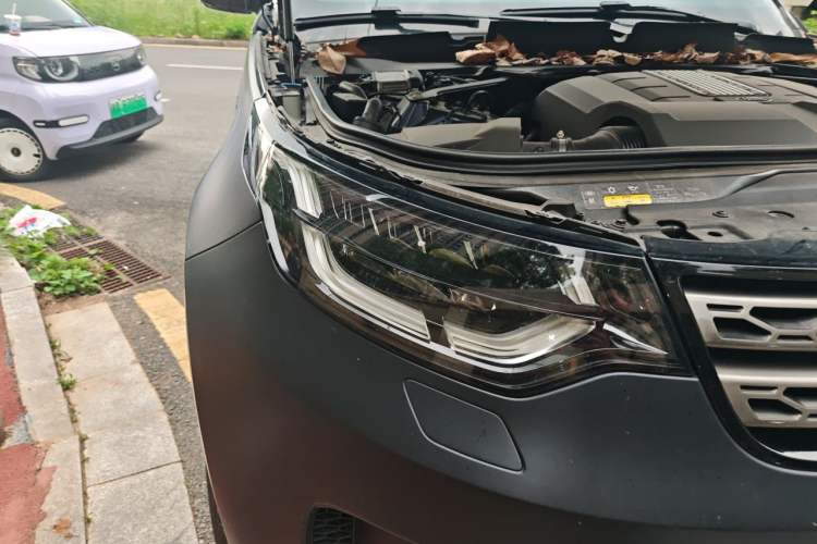 Used Land Rover Discovery 2018 3.0 SC V6 SE Right Front Headlight