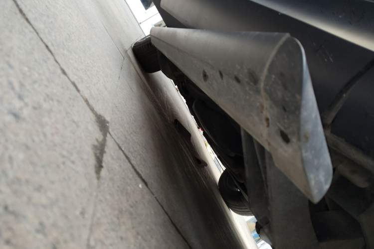Used Land Rover Discovery 2018 3.0 SC V6 HSE Right Side Sill