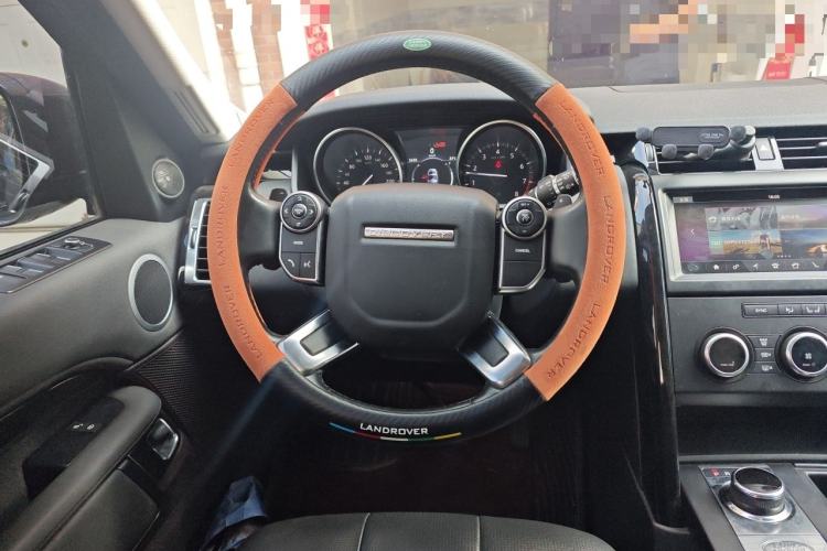 Used Land Rover Discovery 2018 3.0 SC V6 SE Steering Wheel