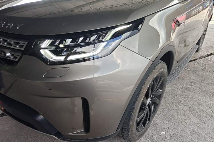 Used Land Rover Discovery 2018 3.0 SC V6 HSE Left Front Headlight