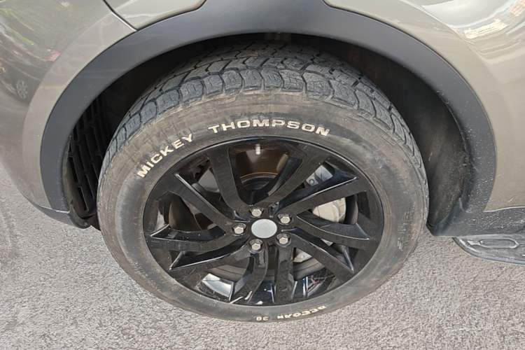Used Land Rover Discovery 2018 3.0 SC V6 HSE Left Front Wheel Hub