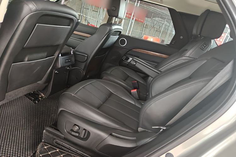 Used Land Rover Discovery 2018 3.0 SC V6 HSE Left Rear Seat