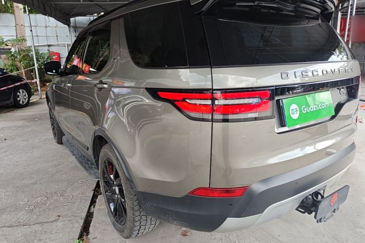 Used Land Rover Discovery 2018 3.0 SC V6 HSE Rear Left 45 Deg