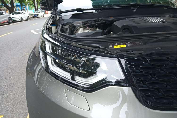 Used Land Rover Discovery 2018 3.0 SC V6 HSE LUXURY Right Front Headlight