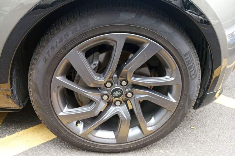 Used Land Rover Discovery 2018 3.0 SC V6 HSE LUXURY Right Front Wheel Hub