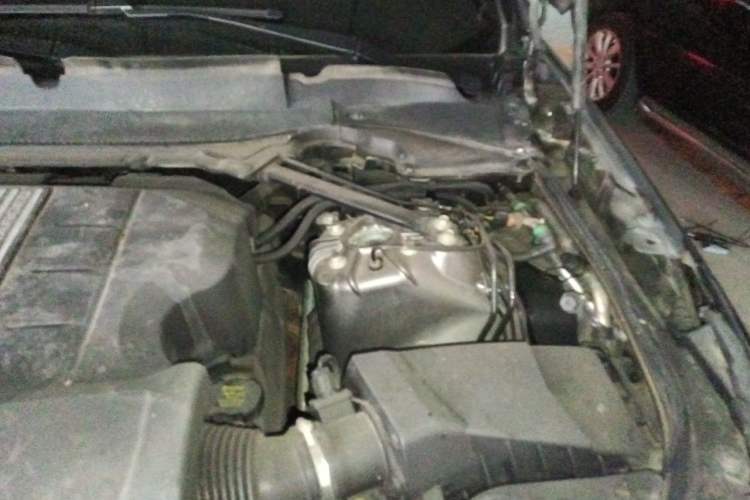 Used Land Rover Discovery 2018 3.0 SC V6 SE Engine Bay Left